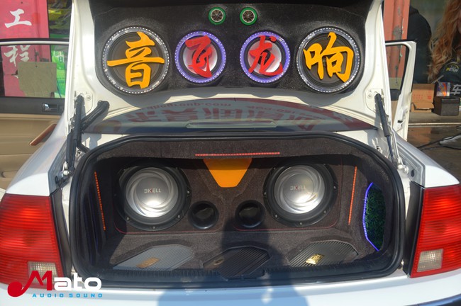 汕頭飛龍大眾帕薩特改裝霸克和TEC音響