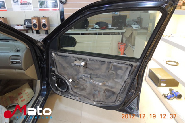 太原美聲日產藍鳥改裝美國霸克DX650