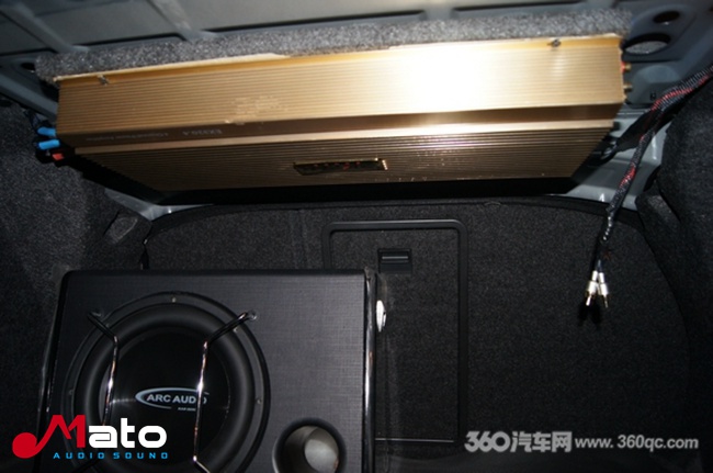 大眾邁騰改裝意大利TEC和霸克汽車音響