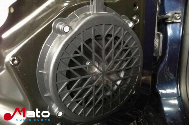 河源城市快車 保時捷911改裝德國伊頓RS161汽車音