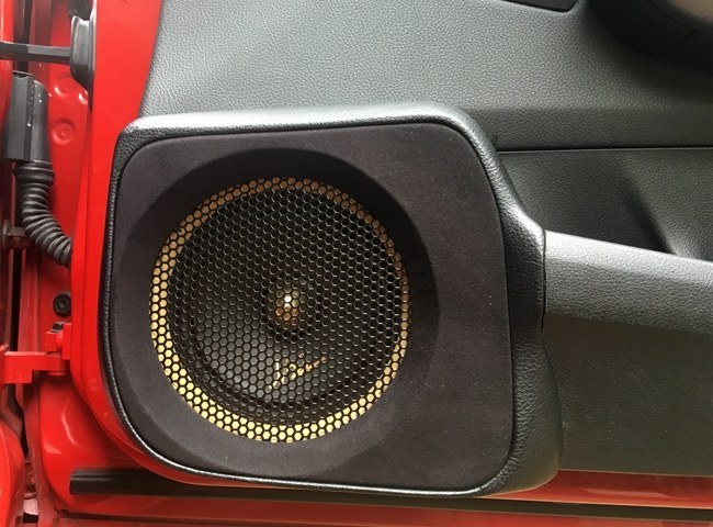 夠騷氣！車改坊汽車影音連鎖（南昌店）寶馬1