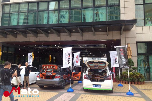 2014金秋周末購潮流改裝汽車展——龍發影音炸機